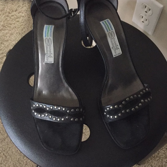 Arnold Churgin Heels - Picture 3 of 4